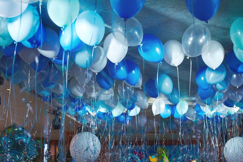 Balloons and deals party decor