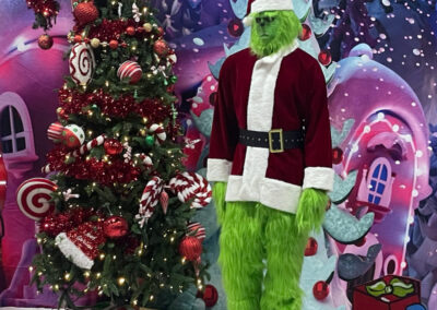 Commercial Decoration Rental Grinch Whoville